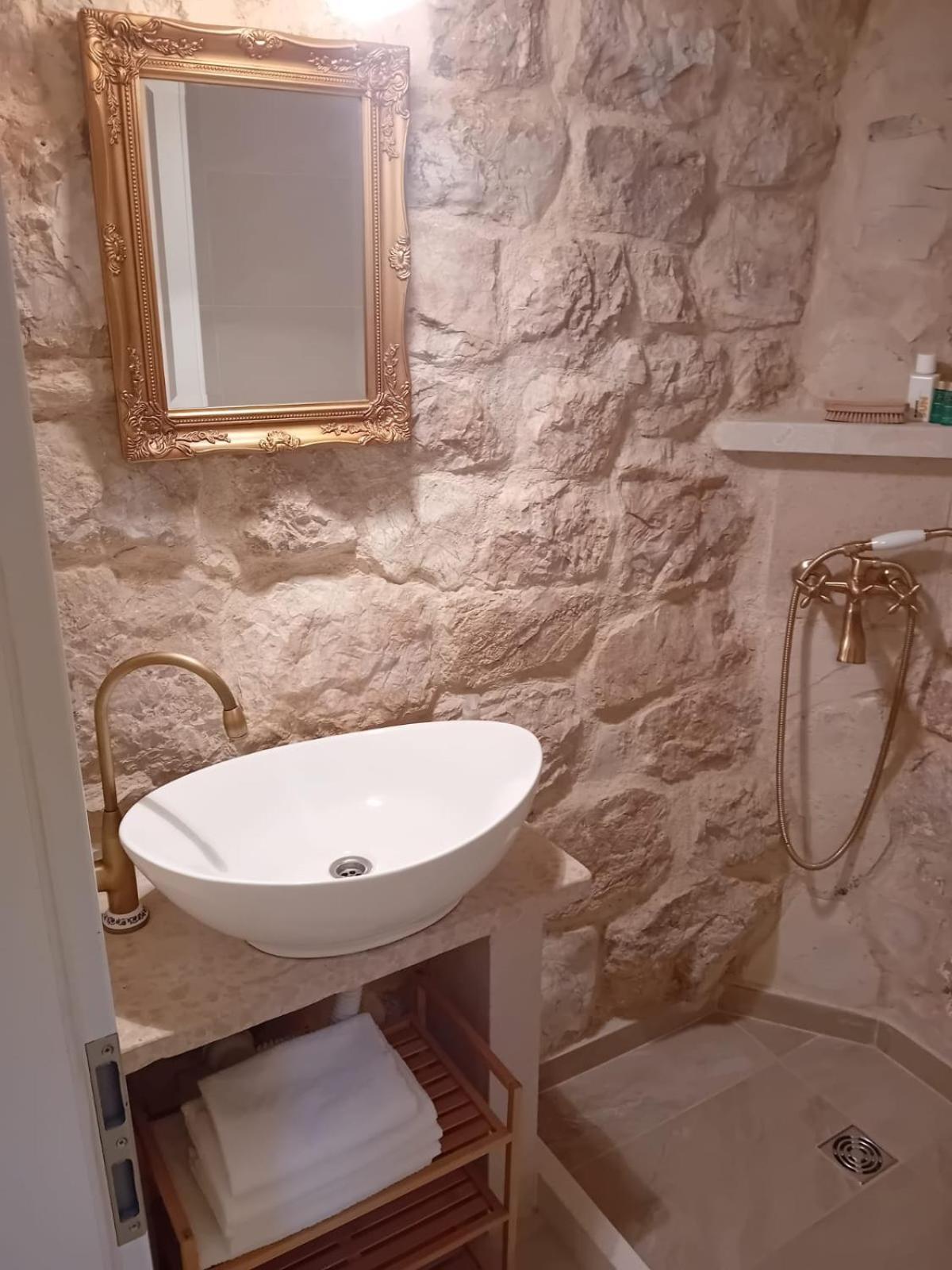 Holiday Home Mimara Korusce Екстер'єр фото